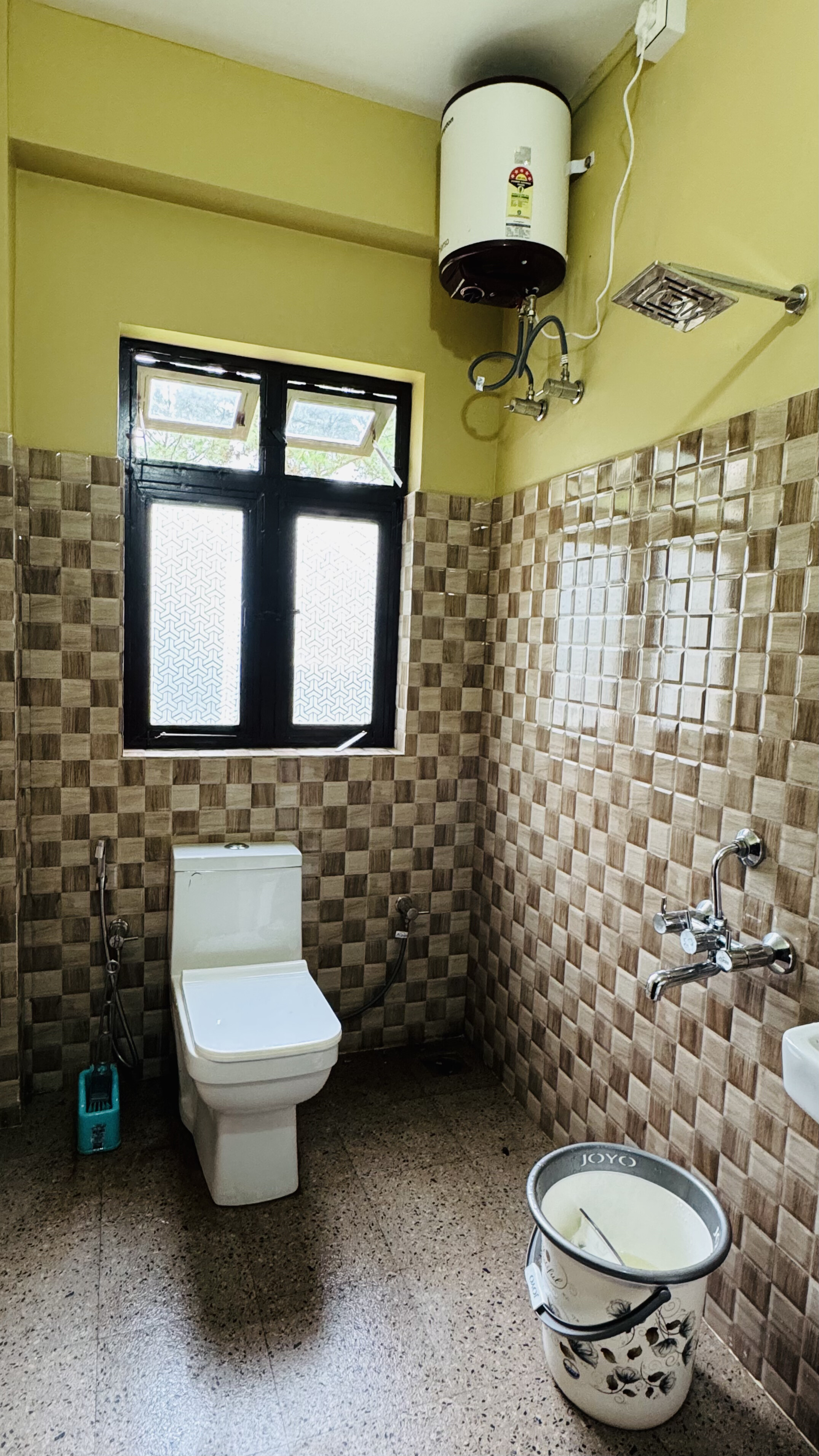 6-Bed Mixed Dorm — 3